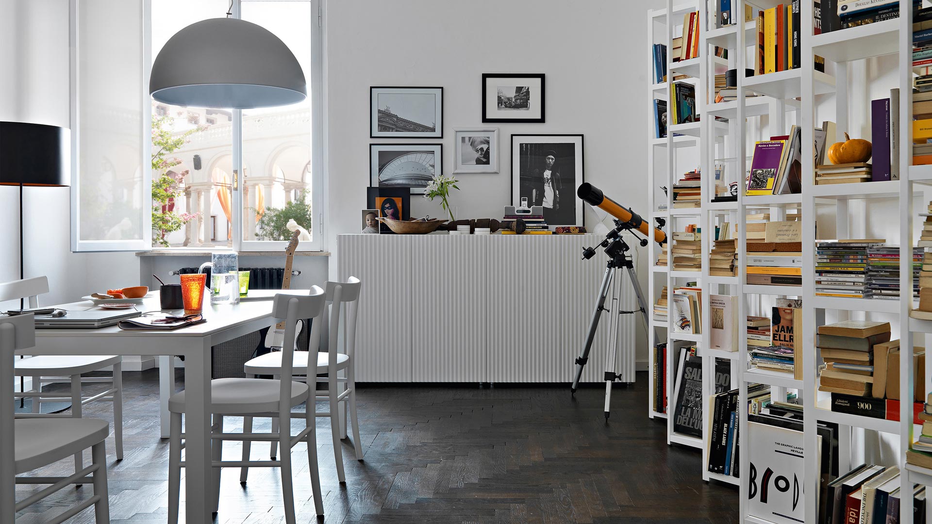 leon-full-color-sideboard-slider_02