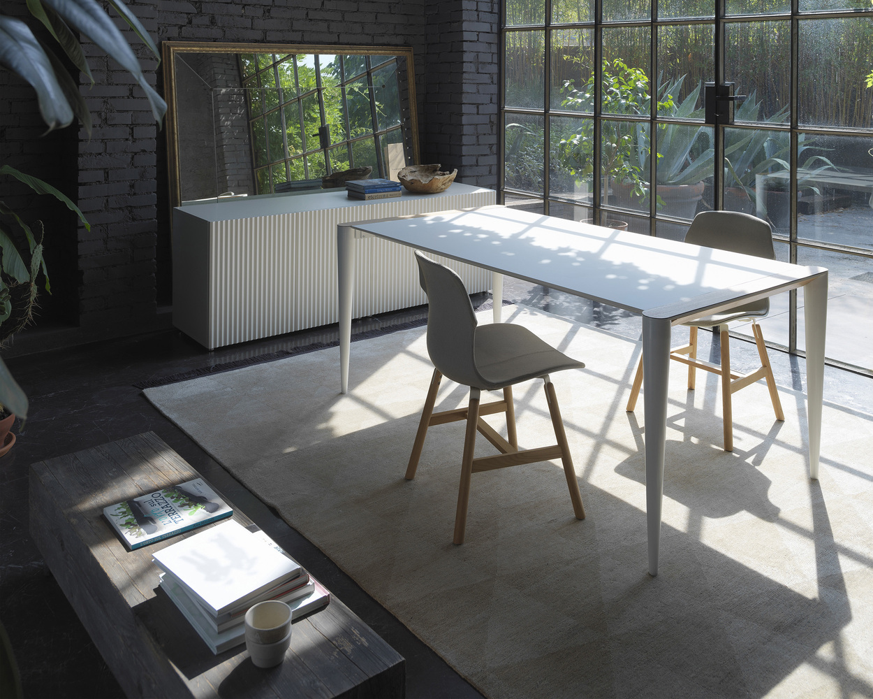 leon-full-color-sideboard_01